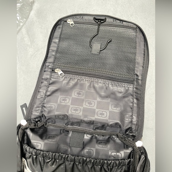 Cylance branded dopp kit toiletry bag - Picture 3 of 4